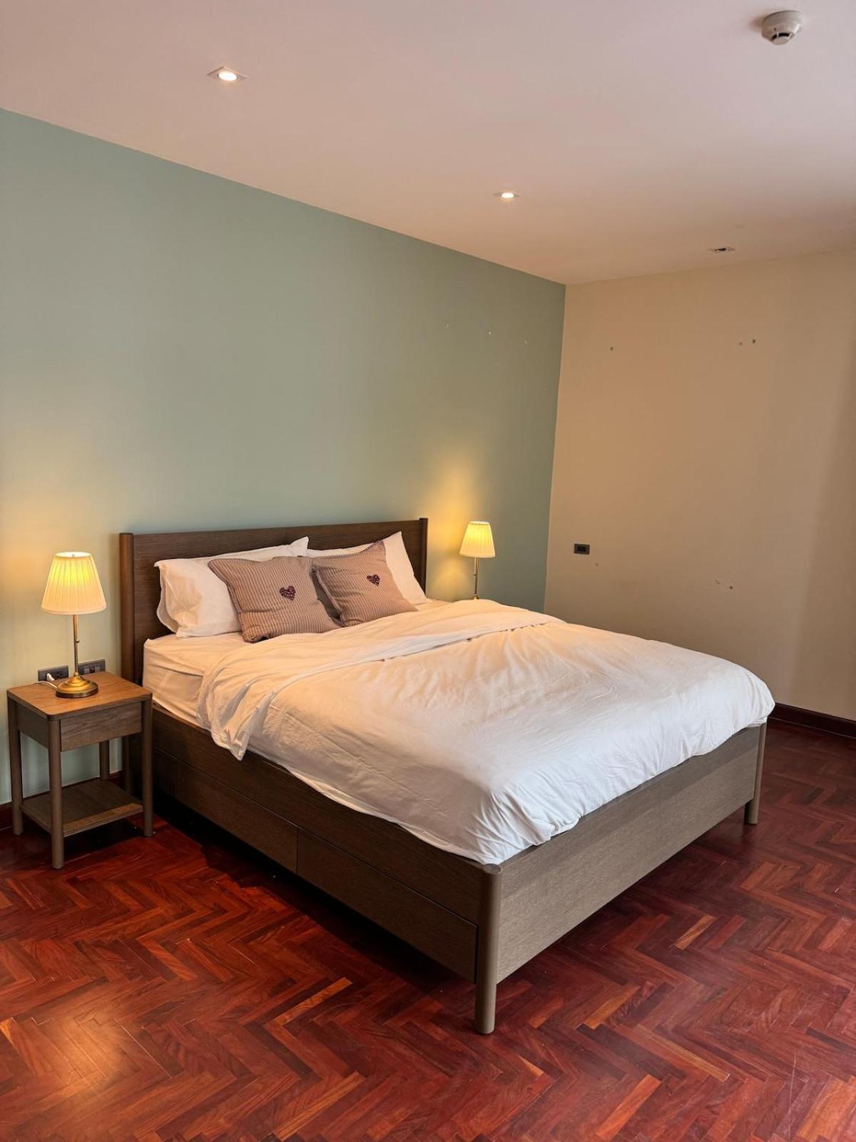 Bkk Luxuxy Pool 4br