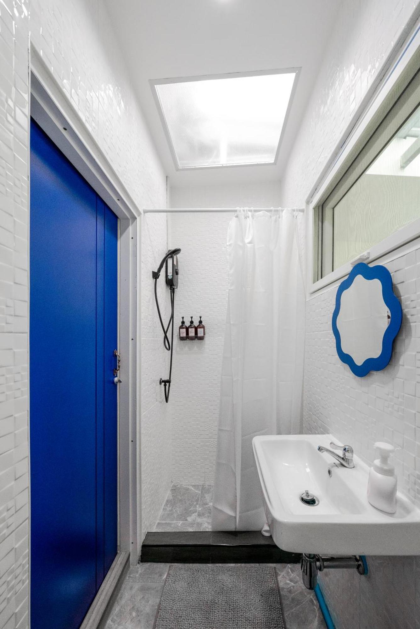 Guest house Blue House 191 Hometel - 3 Mins To Bts Saphan Taksin Bangkok