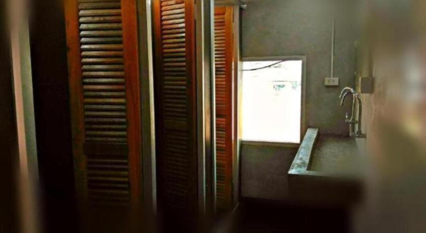 Hotel The Twins Hostel Bangkok