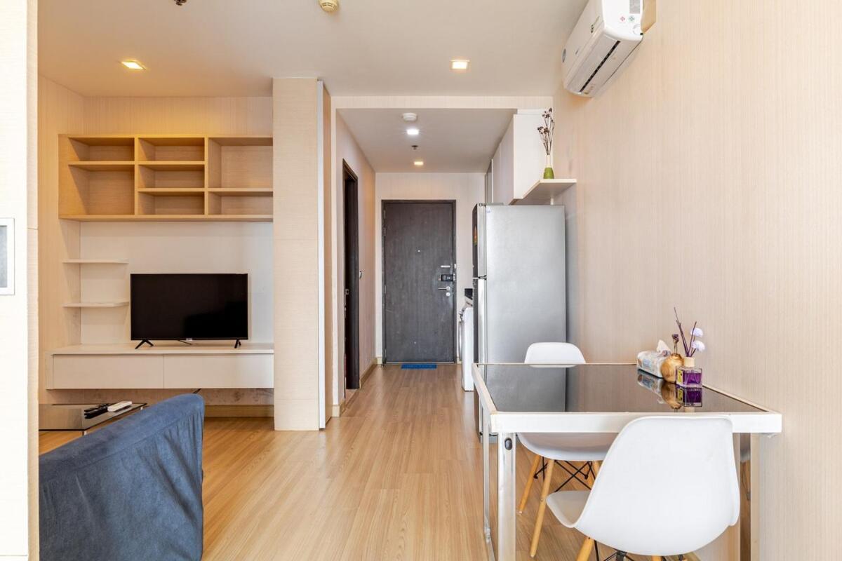 Super View Room, Swimming Pool,gym,150m Walk To Bts
