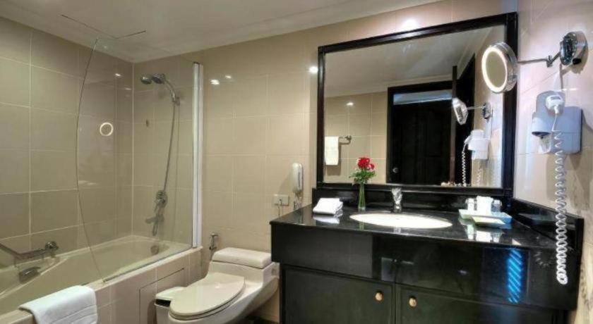 Grand President Hotel 4*