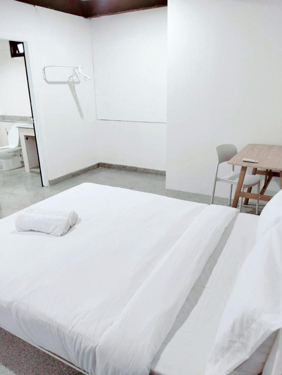 Mitr Sukhumvit 2 Bts Nana Apartment