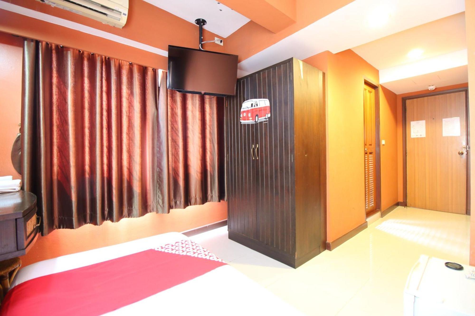 Danceter Pannee Khaosan *