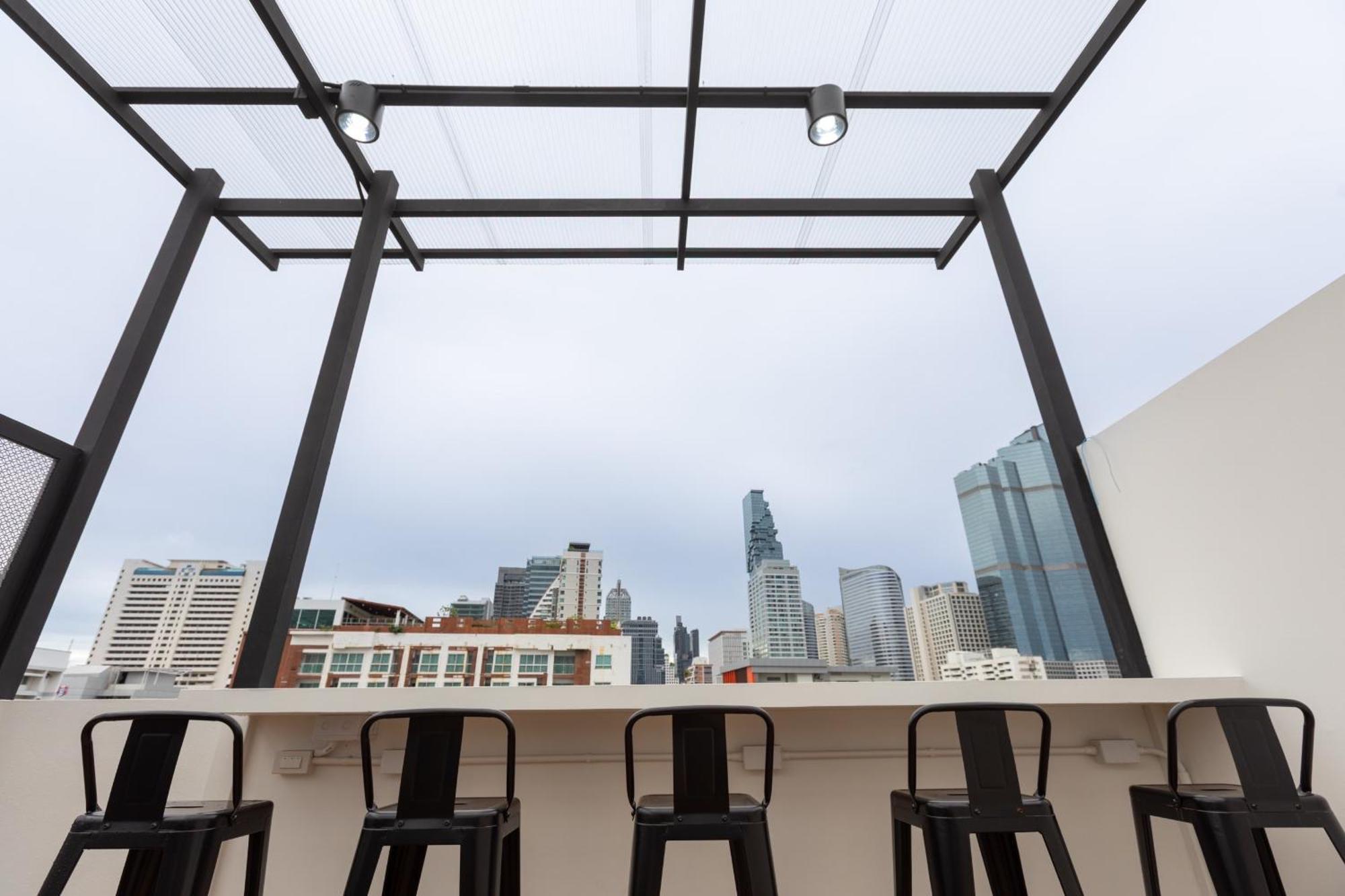 Ease At Sathorn And Coworking Space * Bangkok