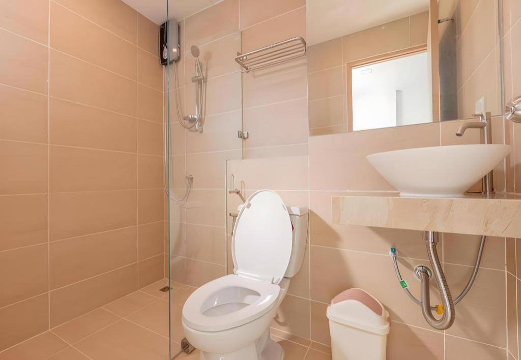 B2 Huai Khwang Premier 3*