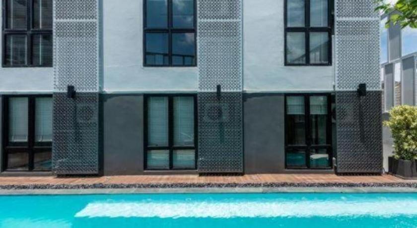 De Kaya Hostel Bangkok