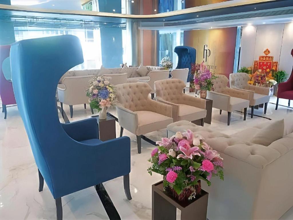 First Pride Hotel 3*