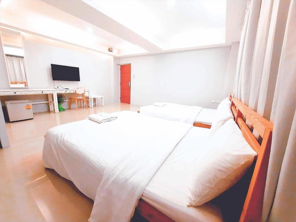 Your Place Hotel