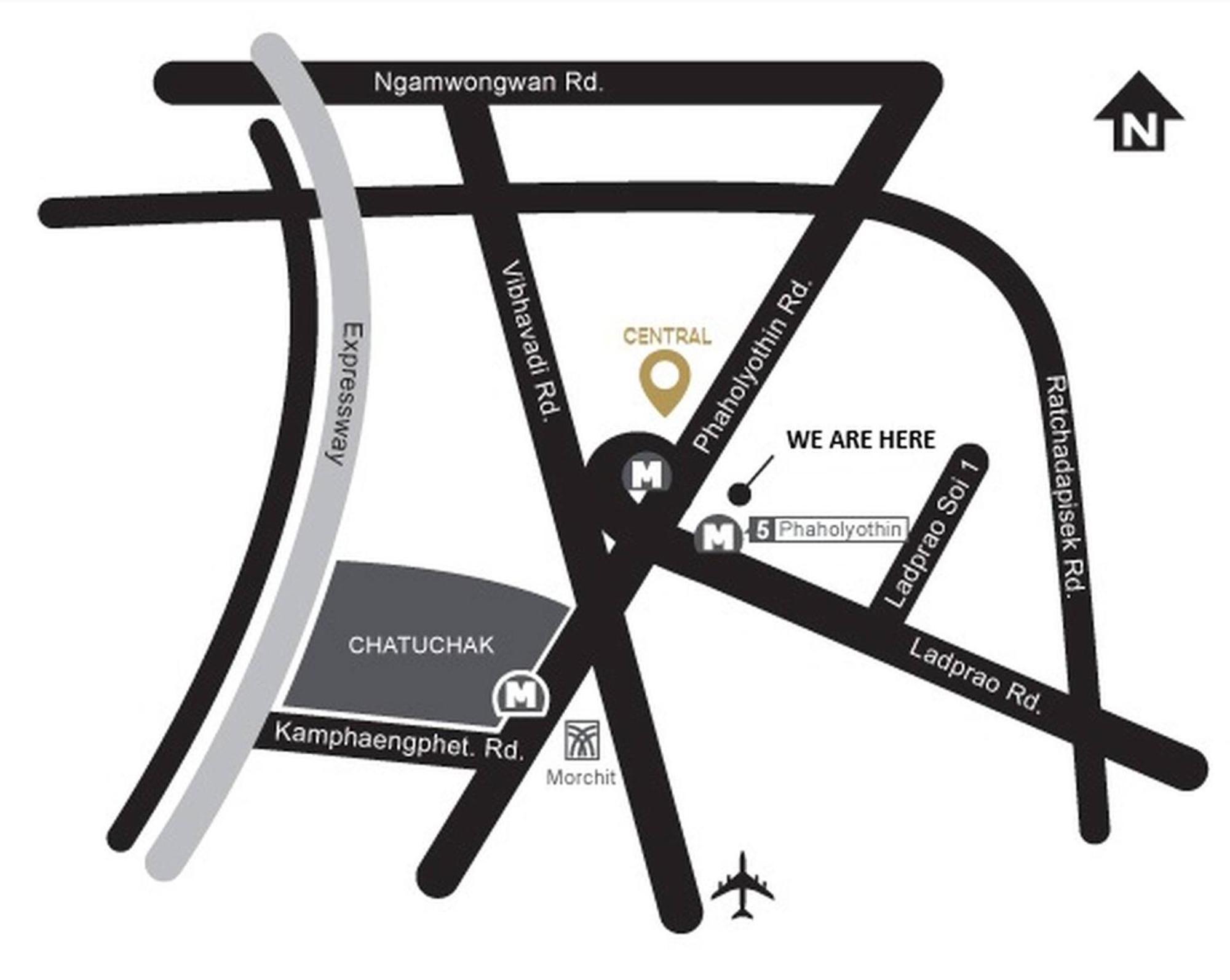 Lovely Townhome In Shopping District Near Bts&mrt * Bangkok