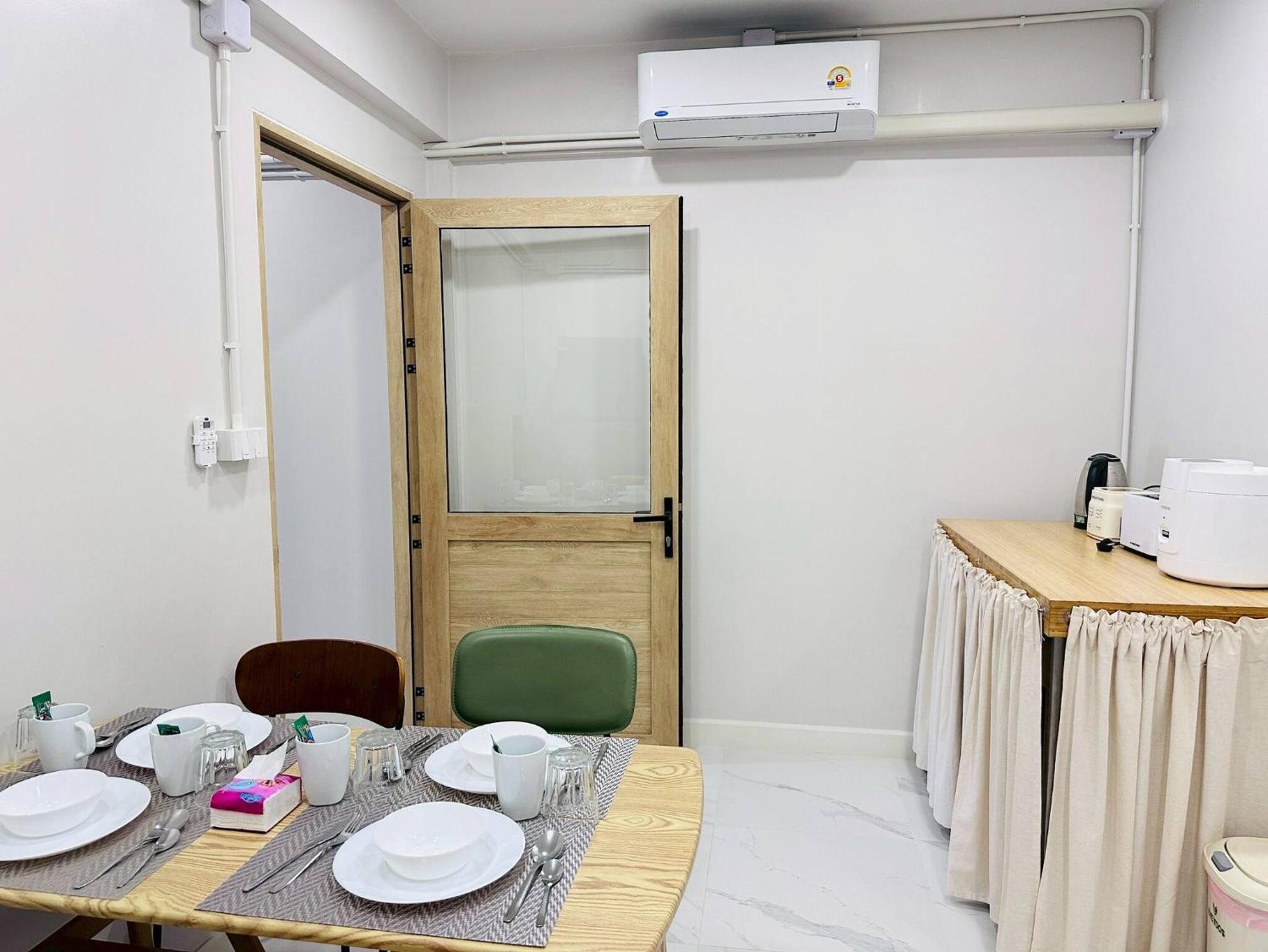 Holiday home Lovely Townhome In Shopping District Near Bts&mrt *