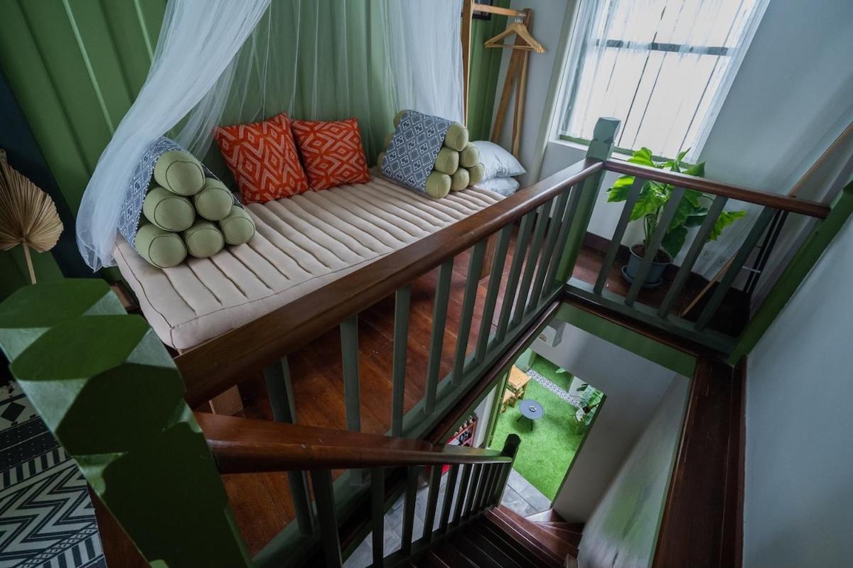 Holiday home Entire-house In Chinatown Walk To Mrt *