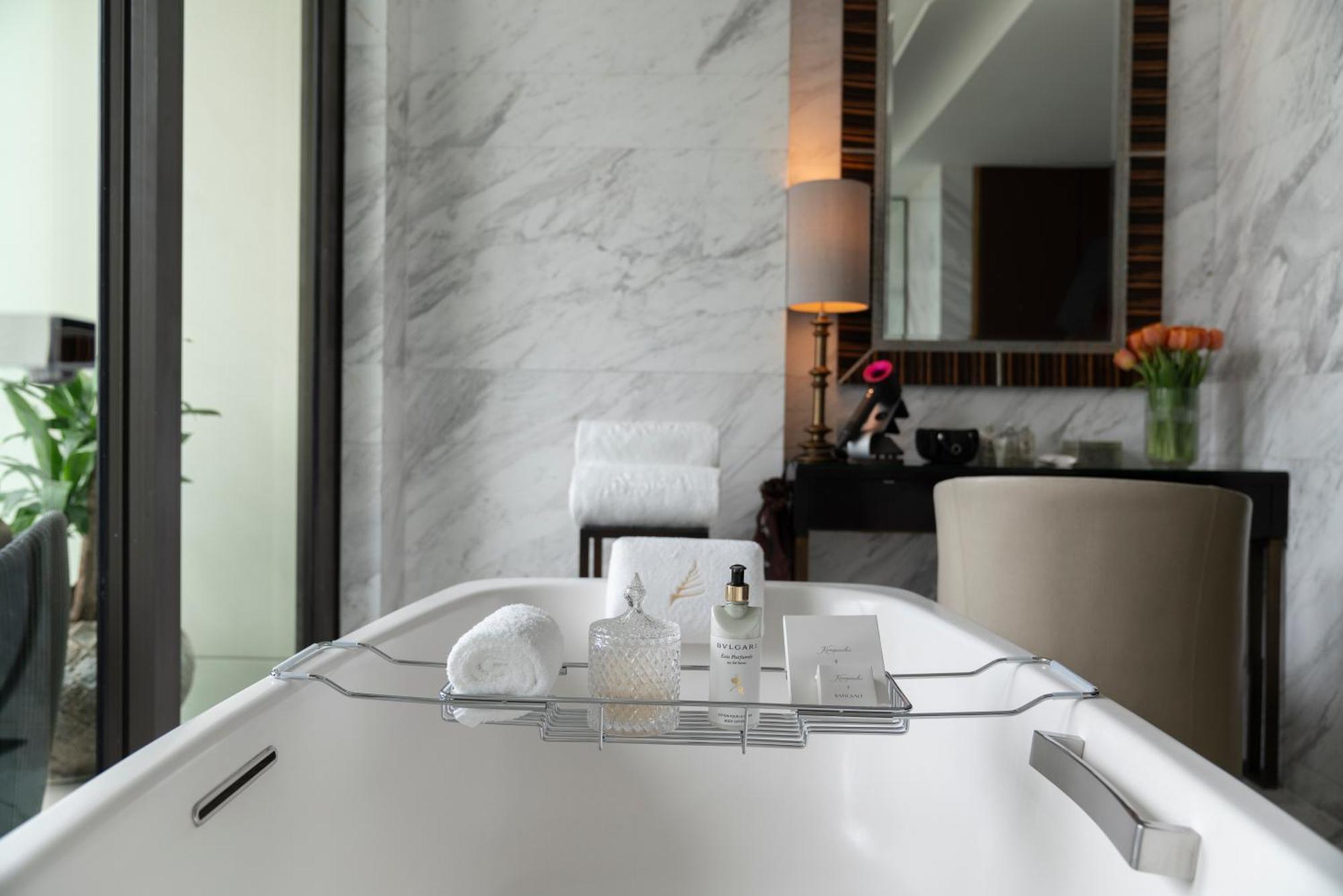 Siam Kempinski Hotel