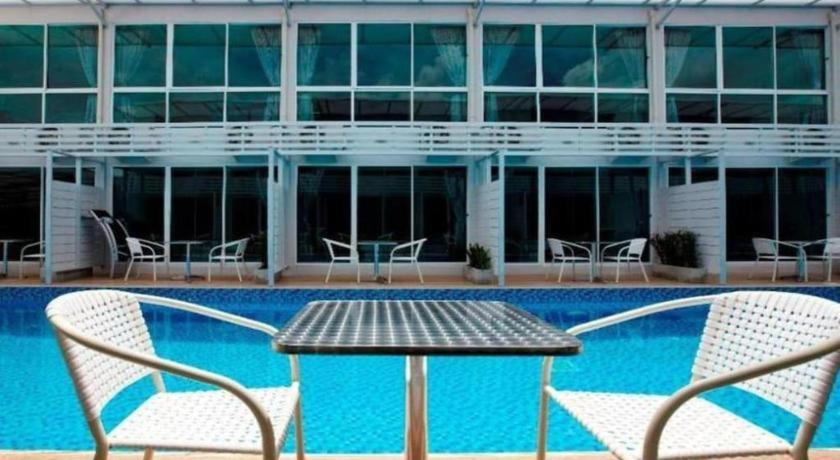 Pool @donmueang Bangkok