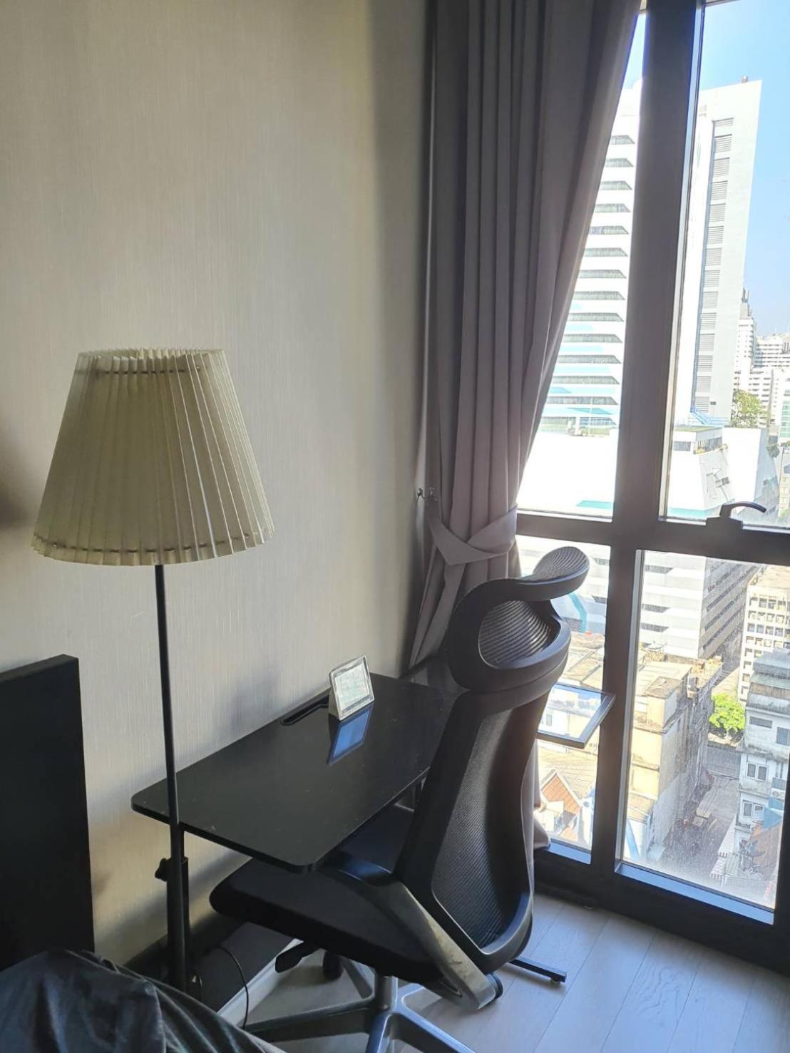 1 Minute Walk To Bts And Mrt Coworking Meeting And Desk And Office Chair Bangkok