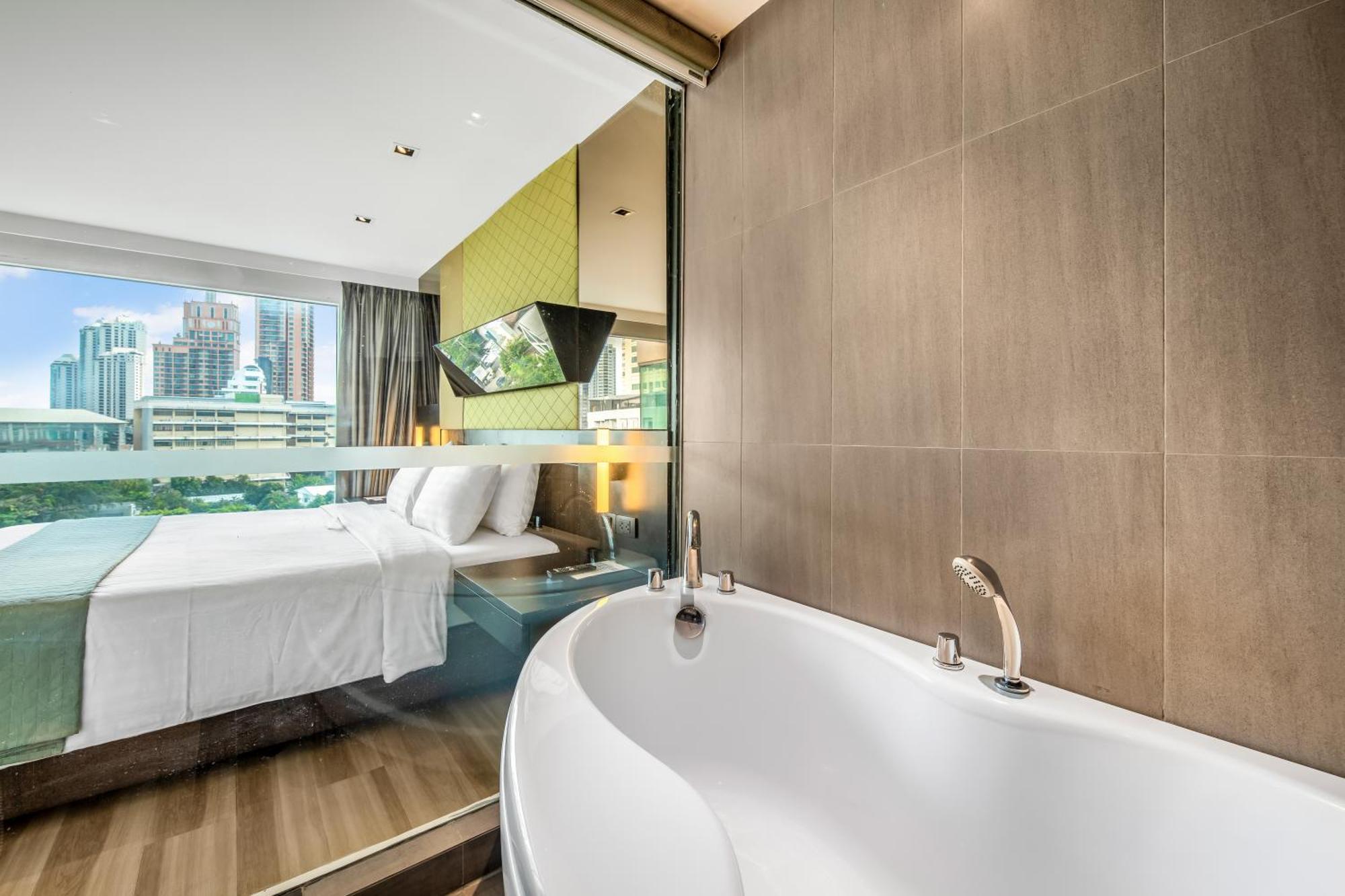 Golden Tulip Mandison