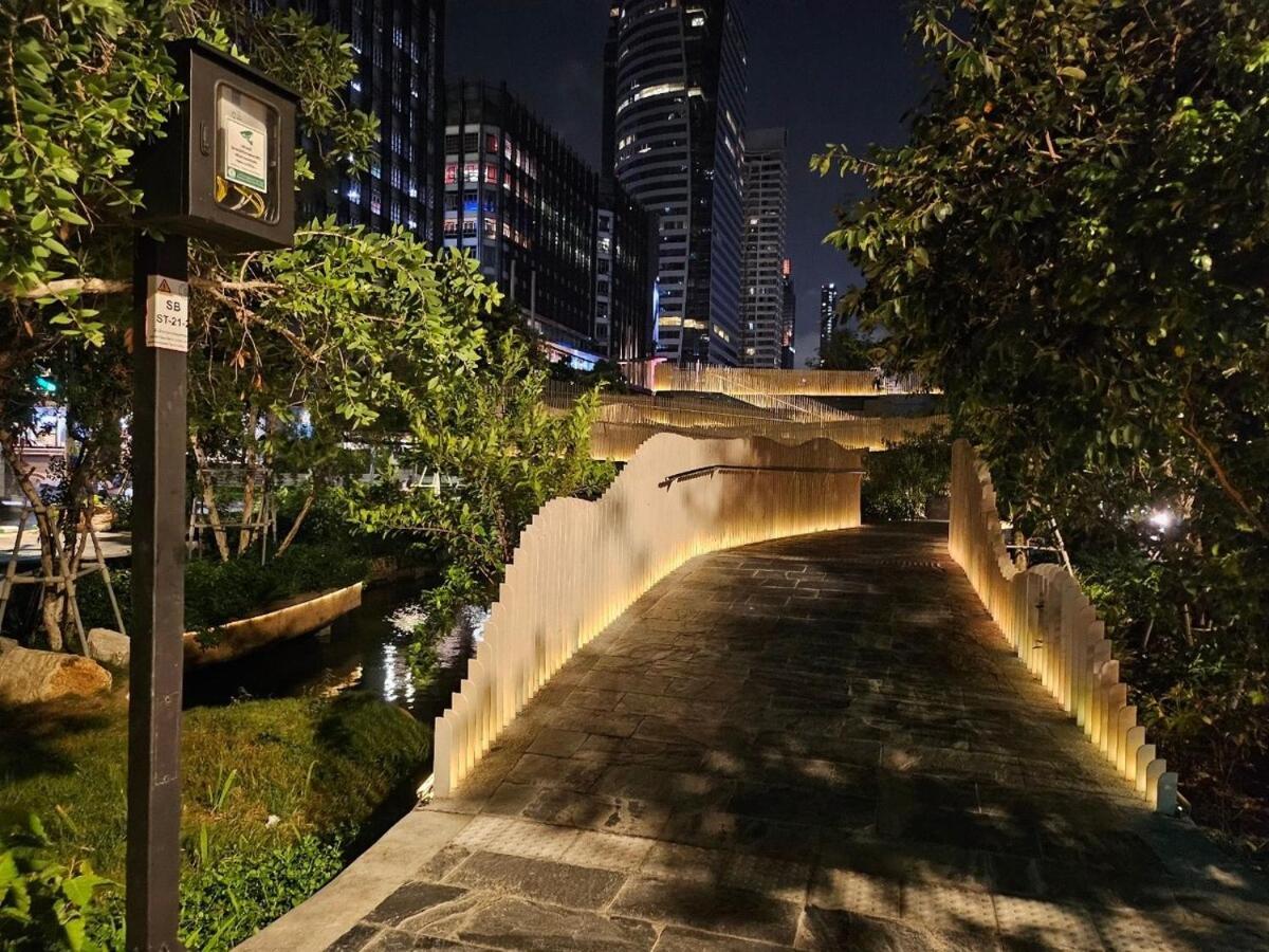 Sathorn Sky View Rooftop Bar