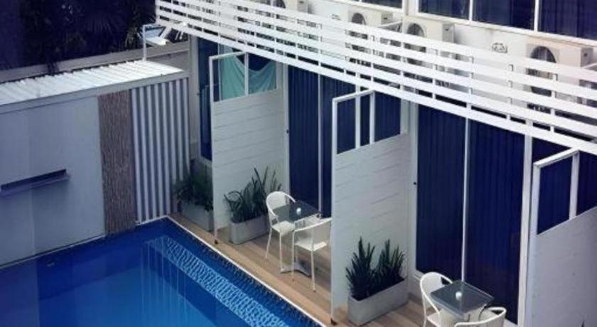 Pool @donmueang Hotel 3*