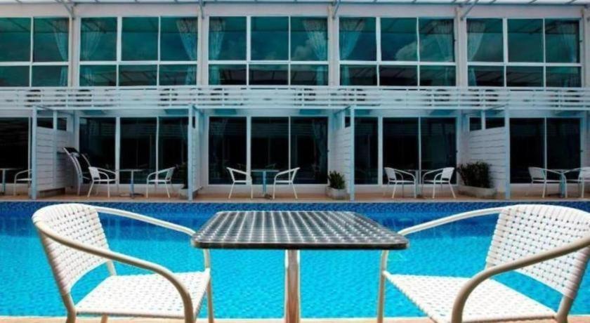 Pool @donmueang Hotel Bangkok