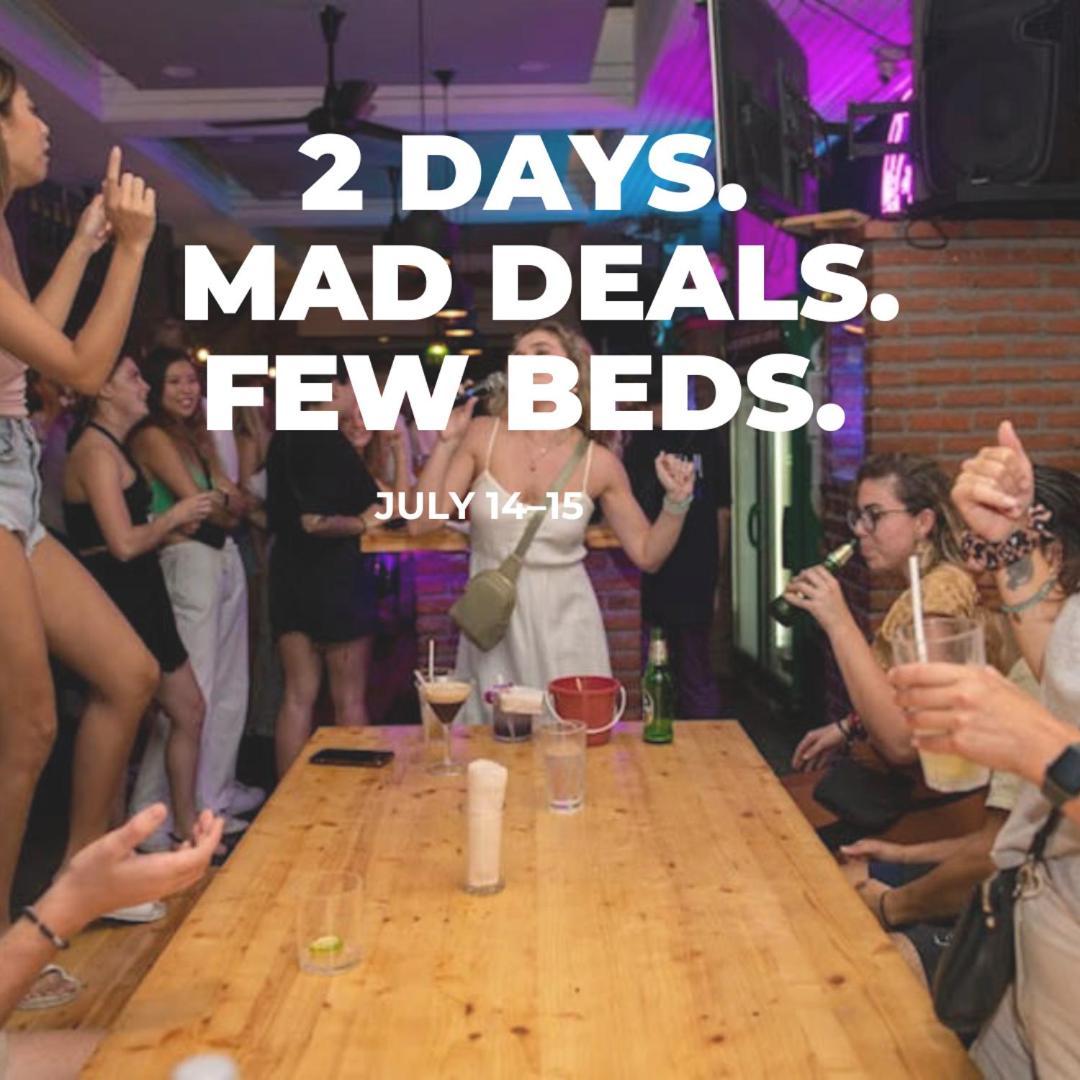 Mad Monkey (adults Only) *