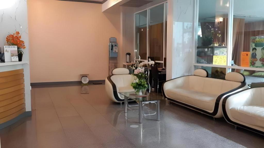 J Two S Pratunam Hotel Bangkok