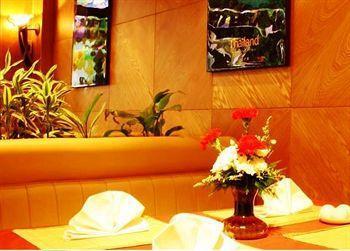 Sahara Hotel