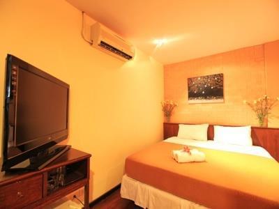 Cheqinn Bed Sukhumvit 4 Nana Plaza