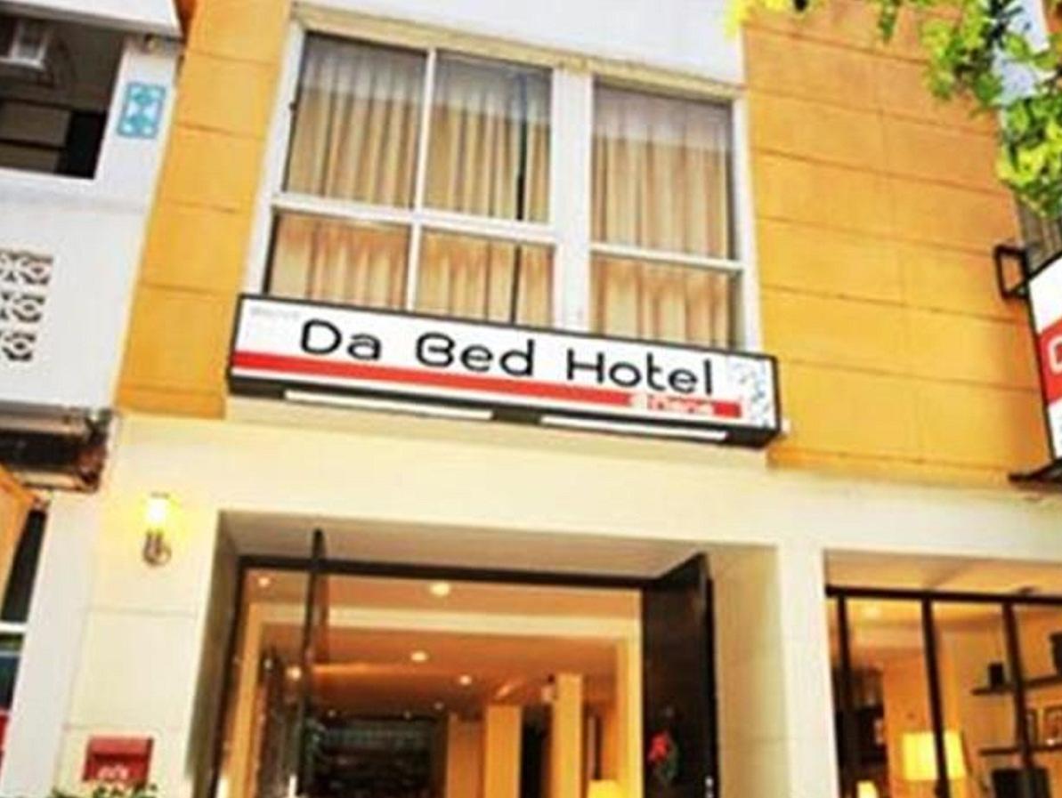 Hotel Cheqinn Bed Sukhumvit 4 Nana Plaza Bangkok