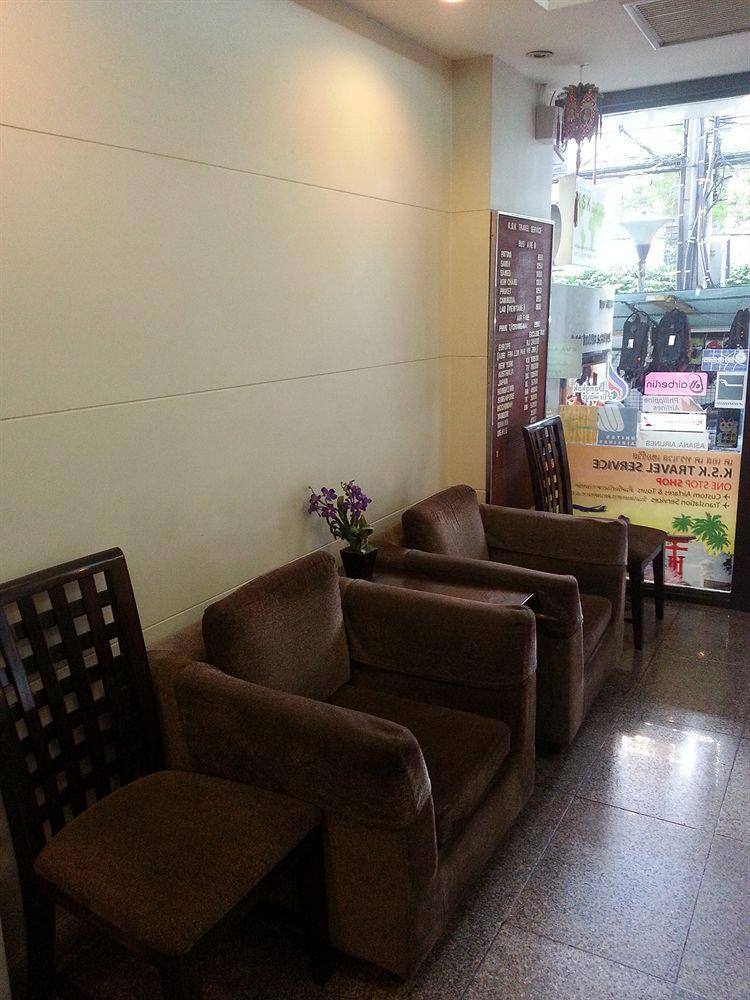 Top Sukhumvit Hotel *