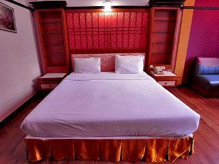 Bavana Hotel 3*