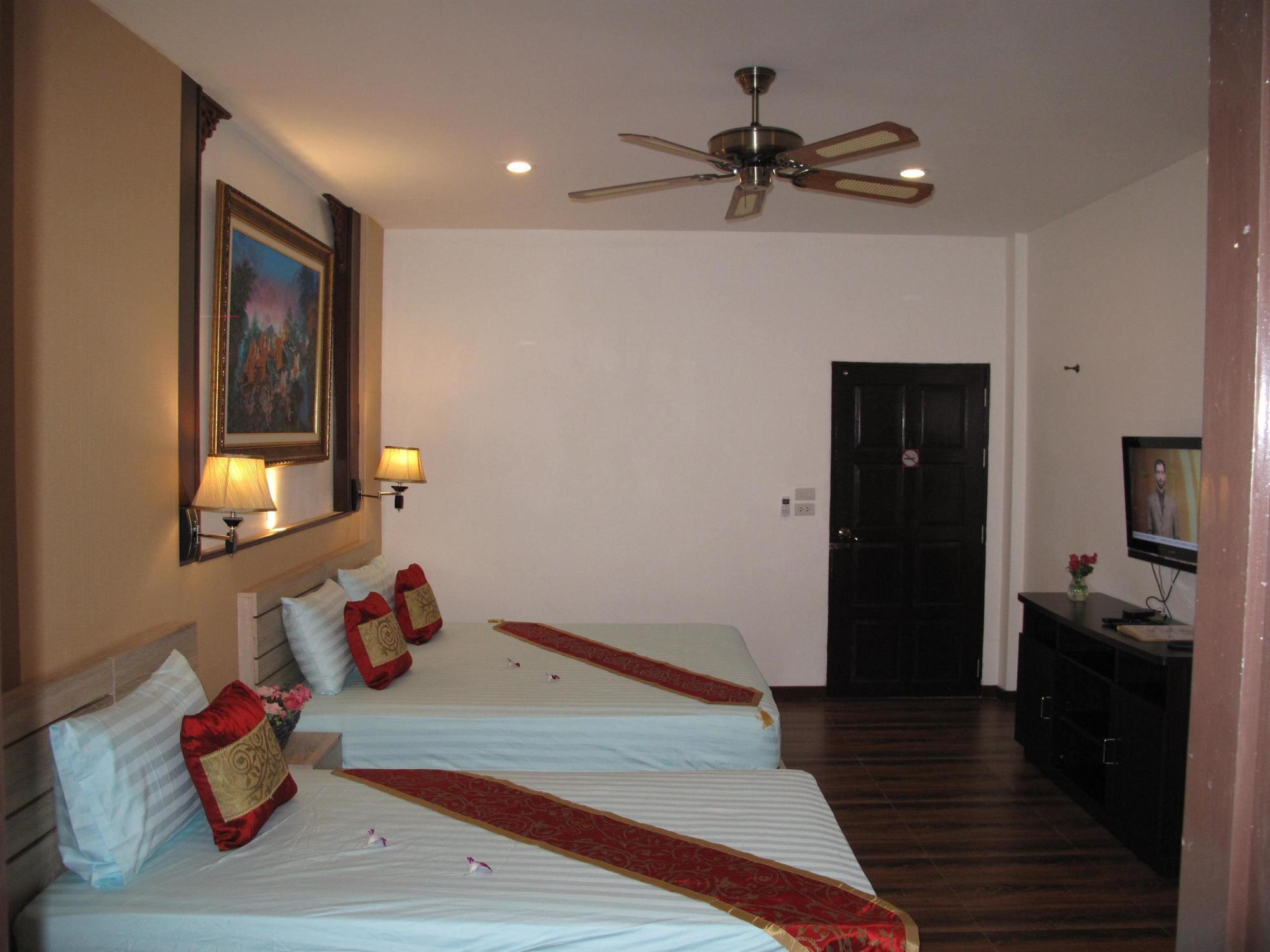 Qg Hotel 2*