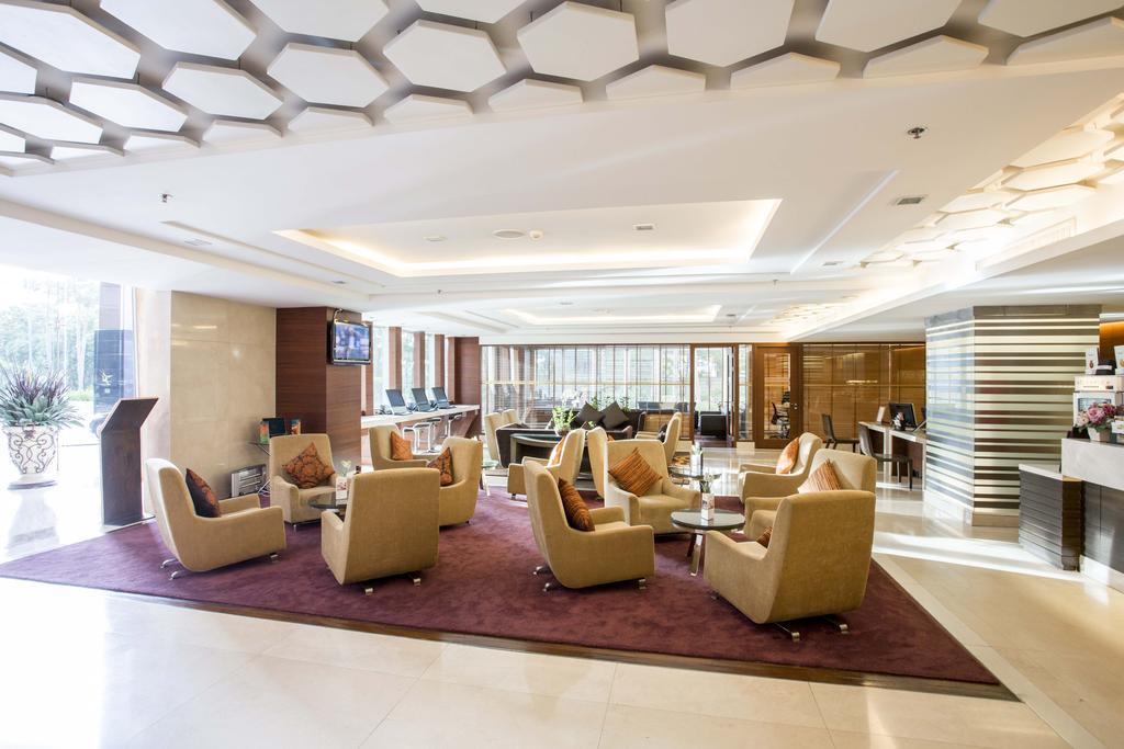 The Grand Fourwings Convention Hotel Bangkok