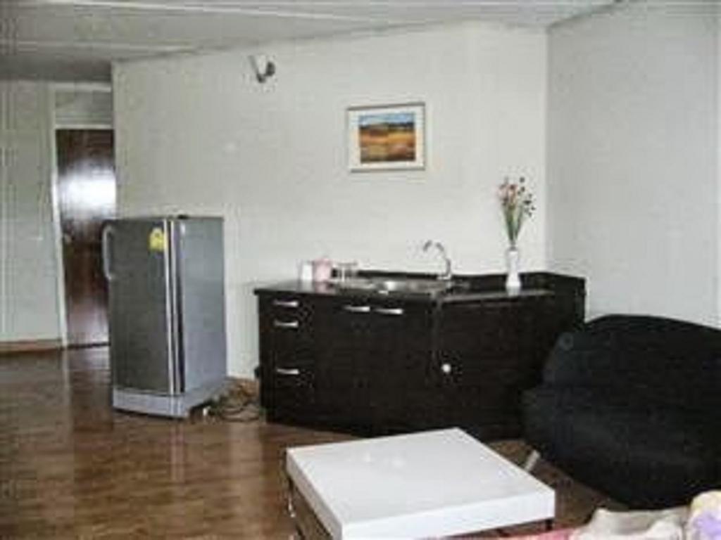 Apartment Impact Muang Thong Thani Service Bangkok