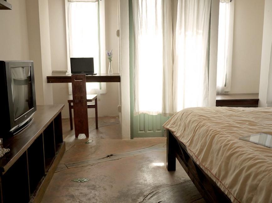 Hotel Tuscany Avenue Service *