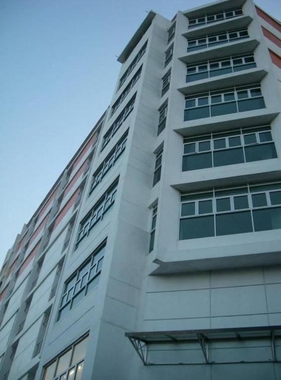 Ratchada 17 Place Hotel 3*