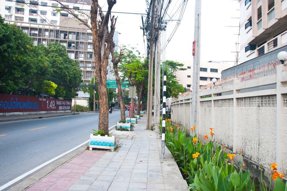 Motel Golden House @ Onnut Station 2*