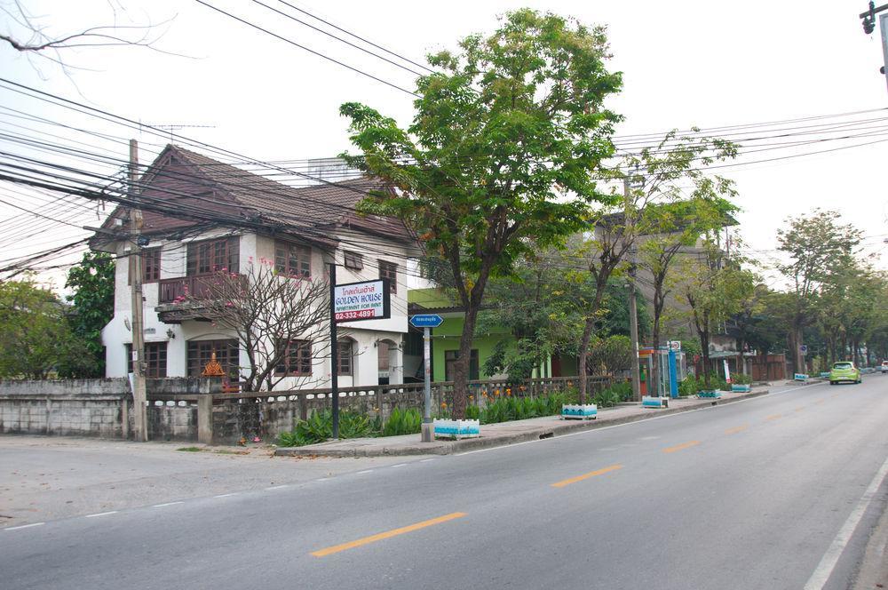 Golden House @ Onnut Station Bangkok