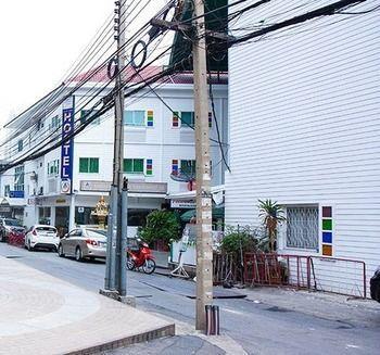 Hostel Preme
