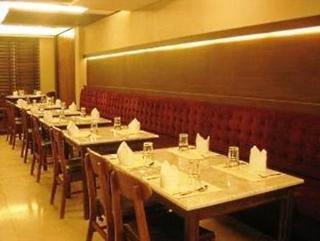 Hotel Merisess Sukhumvit 16 3*