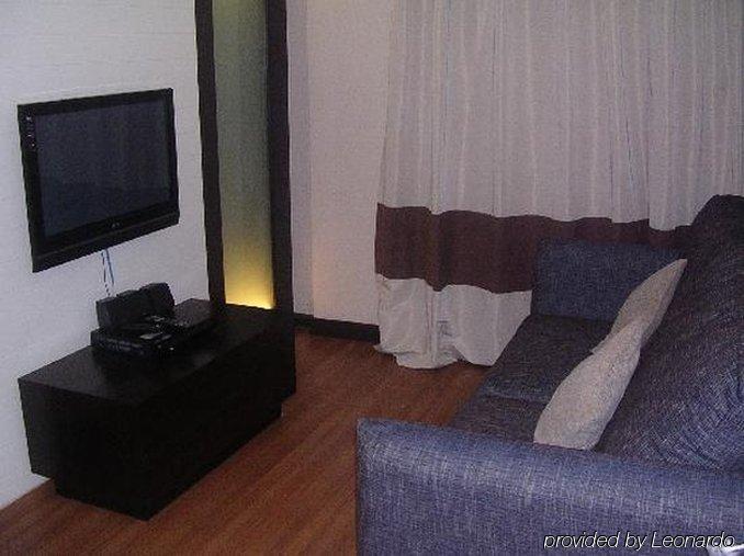 Merisess Sukhumvit 16 Hotel 3*