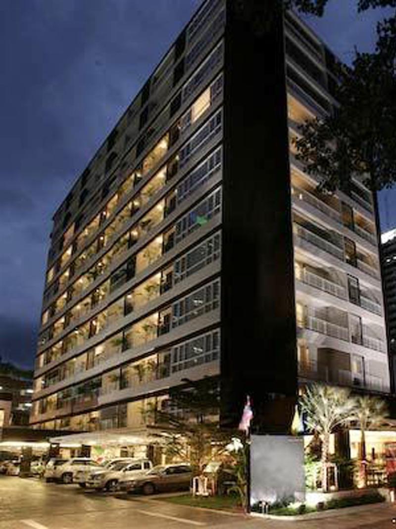 Furamaxclusive Sathorn,