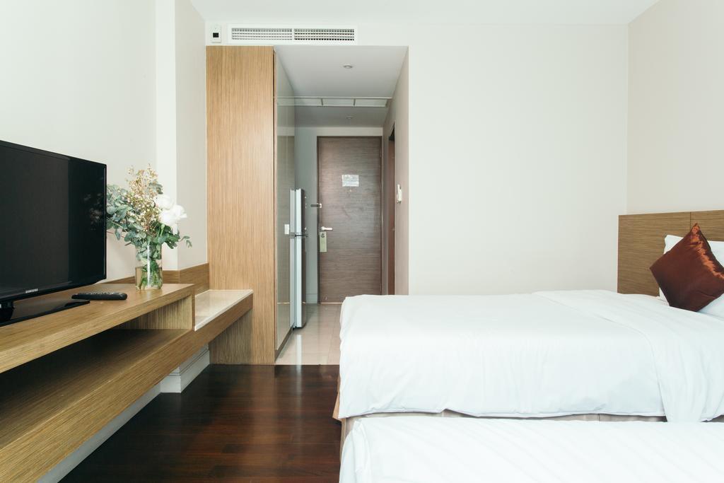 Thomson Hotel