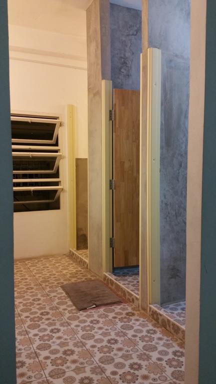 Hostel And Massage