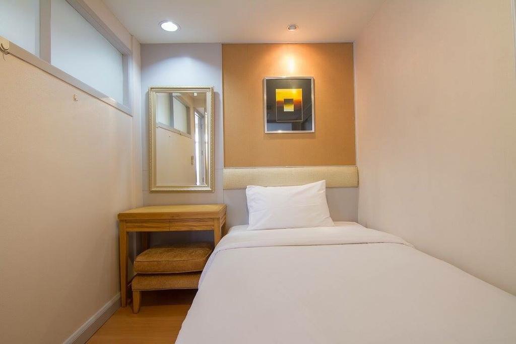 Antique Palace 3*
