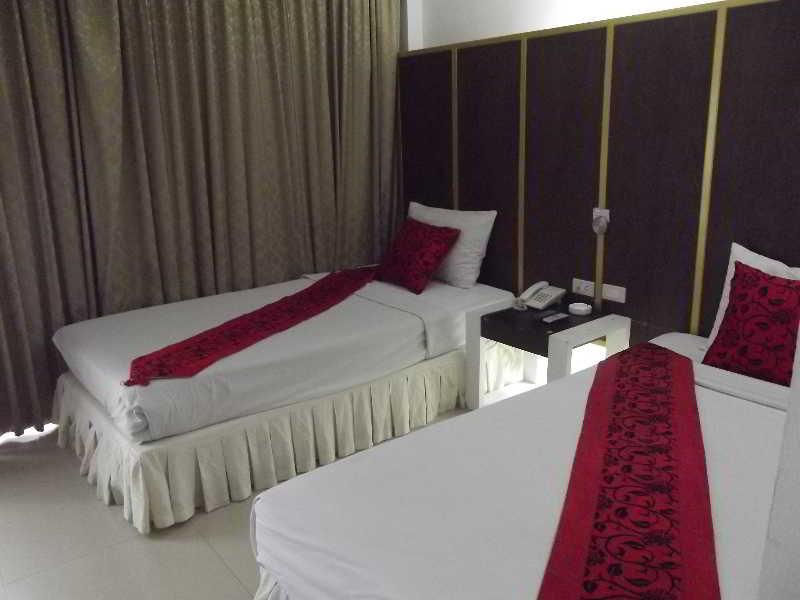 Khurana Herberg 3*