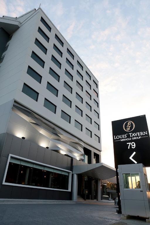 Louis Tavern Hotel