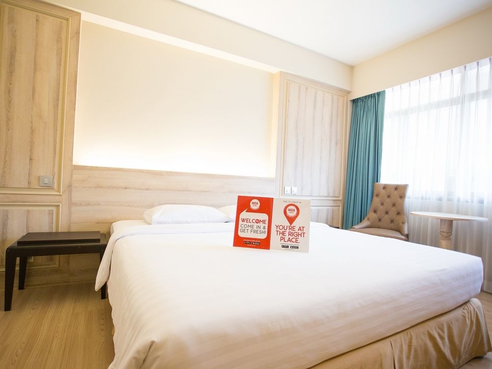 Nida Rajchathewi 588 Royal Grand Hotel
