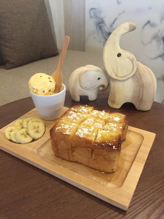 Ebina House - Sha Extra
