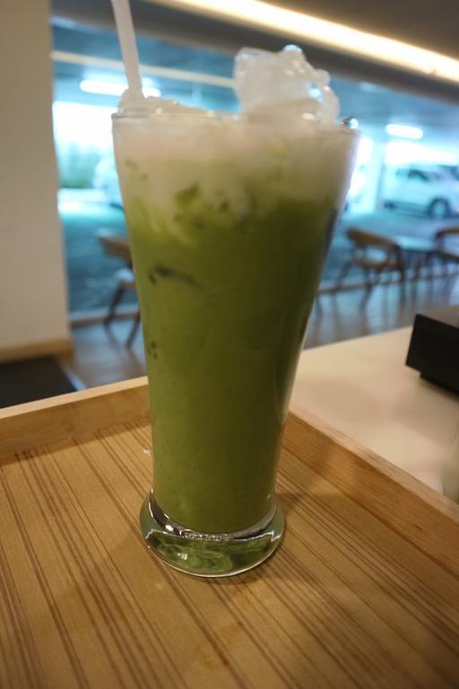 Ebina House - Sha Extra