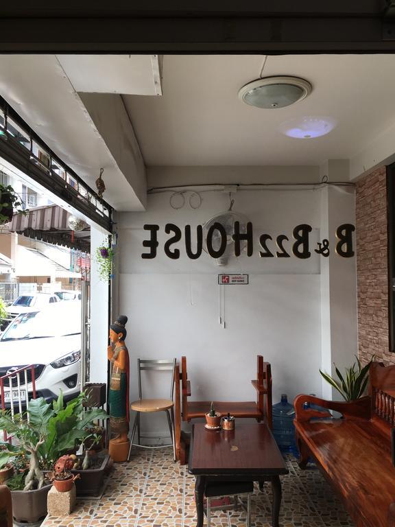 22 House Guest house