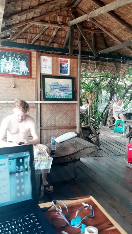 New Phiman Riverview Guest house *